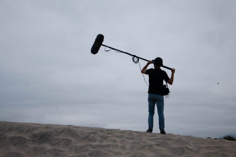 Boom Operator: người “vô hình” giữ chất lượng âm thanh trường quay
